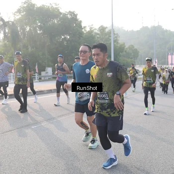 Runner Photo 6850357