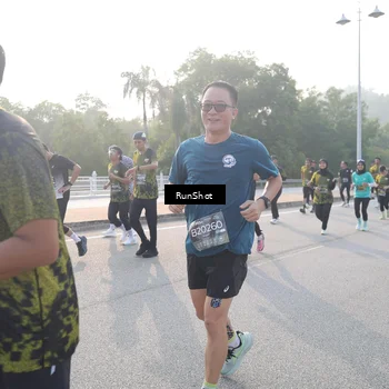 Runner Photo 6850389