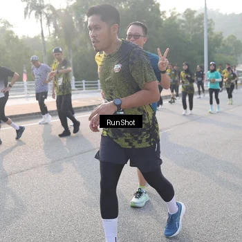Runner Photo 6850401