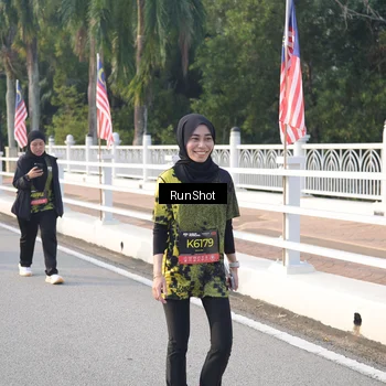 Runner Photo 6850463