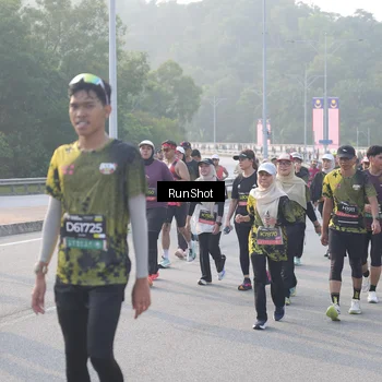 Runner Photo 6850515