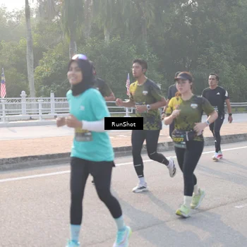 Runner Photo 6850518