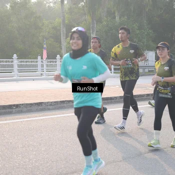 Runner Photo 6850538