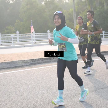 Runner Photo 6850543