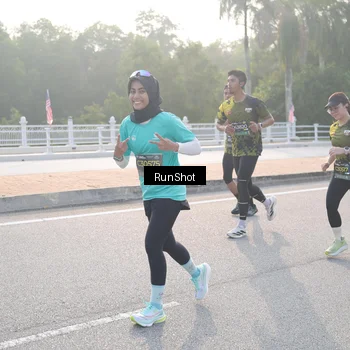 Runner Photo 6850552