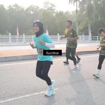 Runner Photo 6850565