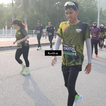 Runner Photo 6850581