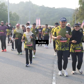 Runner Photo 6850583
