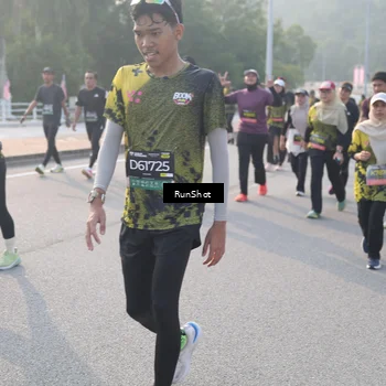 Runner Photo 6850584