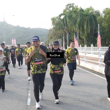 Runner Photo 6850632