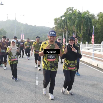Runner Photo 6850639