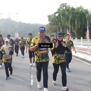 Runner Photo 6850646