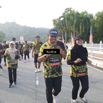 Runner Photo 6850657