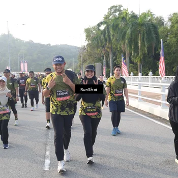 Runner Photo 6850665