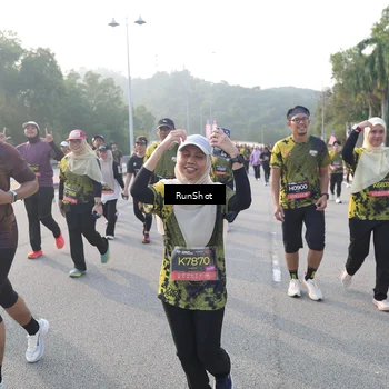 Runner Photo 6850701