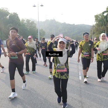 Runner Photo 6850716