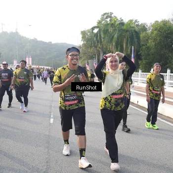 Runner Photo 6850744