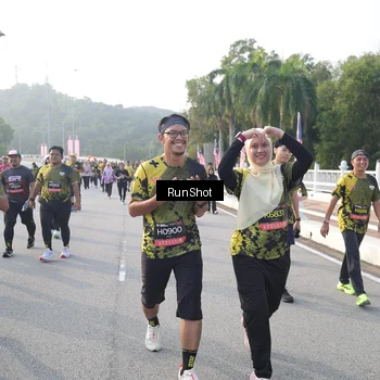 Runner Photo 6850752