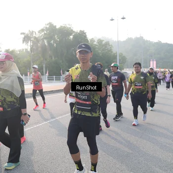 Runner Photo 6850792