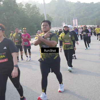 Runner Photo 6850835