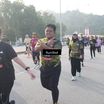 Runner Photo 6850851