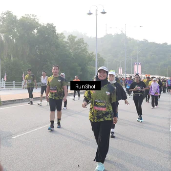 Runner Photo 6850878