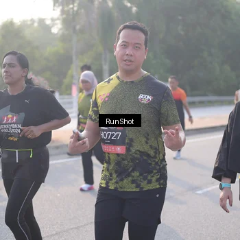 Runner Photo 6850989
