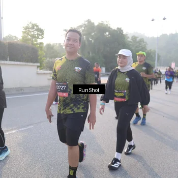 Runner Photo 6851001