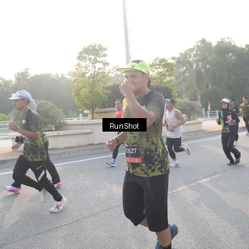Runner Photo 6851026