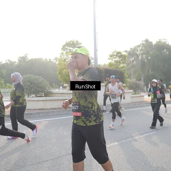 Runner Photo 6851048
