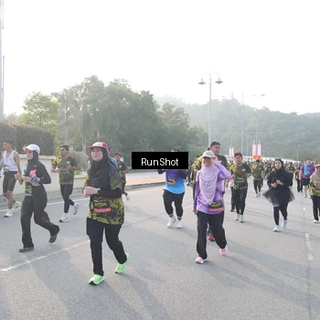 Runner Photo 6851092