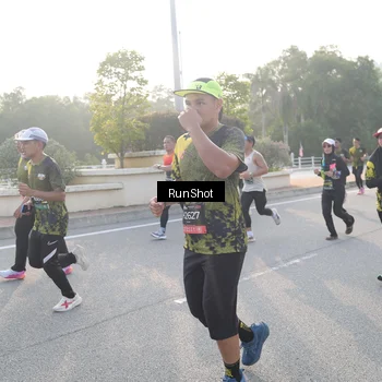 Runner Photo 6851119