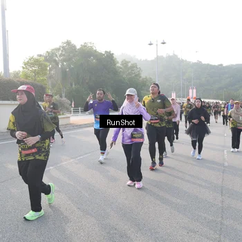Runner Photo 6851133