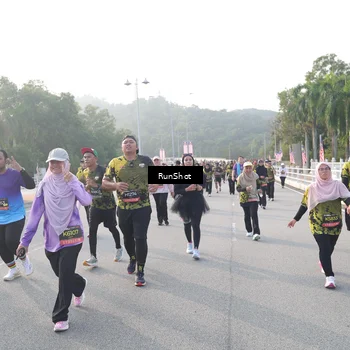 Runner Photo 6851168