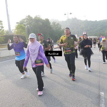 Runner Photo 6851172