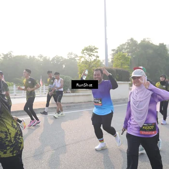 Runner Photo 6851181