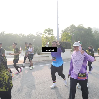 Runner Photo 6851185