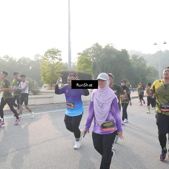 Runner Photo 6851186