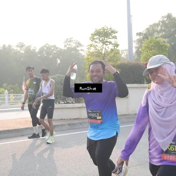 Runner Photo 6851188