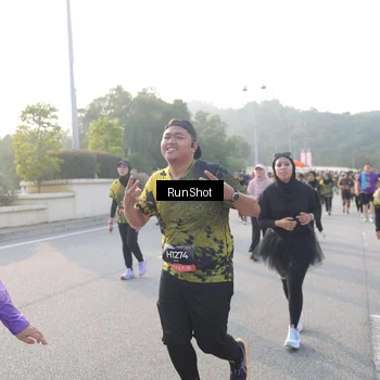 Runner Photo 6851260