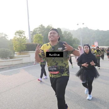 Runner Photo 6851273