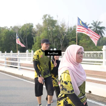 Runner Photo 6851332