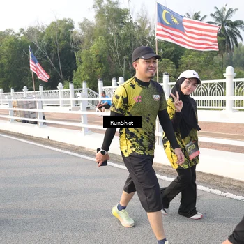 Runner Photo 6851357
