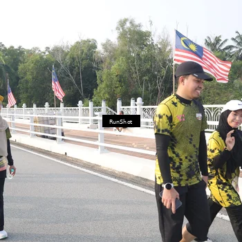 Runner Photo 6851364