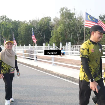 Runner Photo 6851374