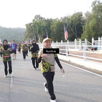 Runner Photo 6851384