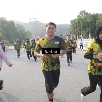 Runner Photo 6851503