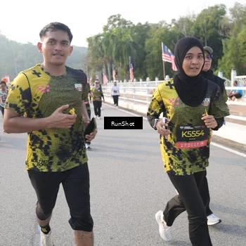 Runner Photo 6851517