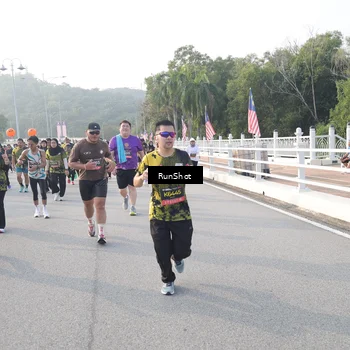 Runner Photo 6851551