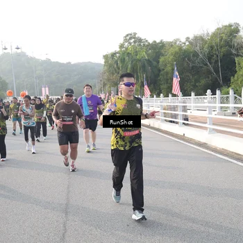 Runner Photo 6851559
